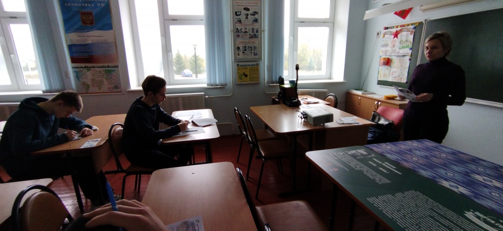 Спасско-Лутовиновская школа_1.jpg